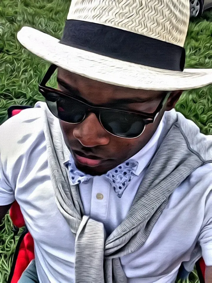 Straw hat and sunglasses on a sunny afternoon